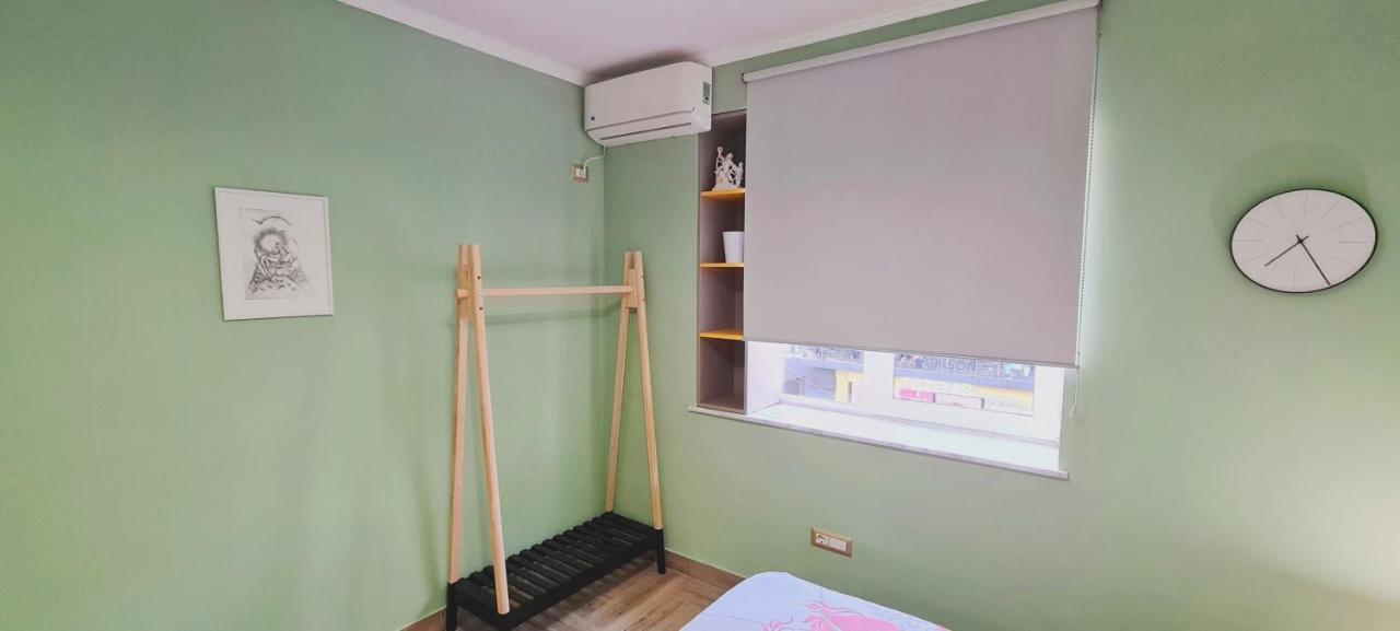 Ferienwohnung 2V1 - Sheshi Willson Tirana Exterior foto
